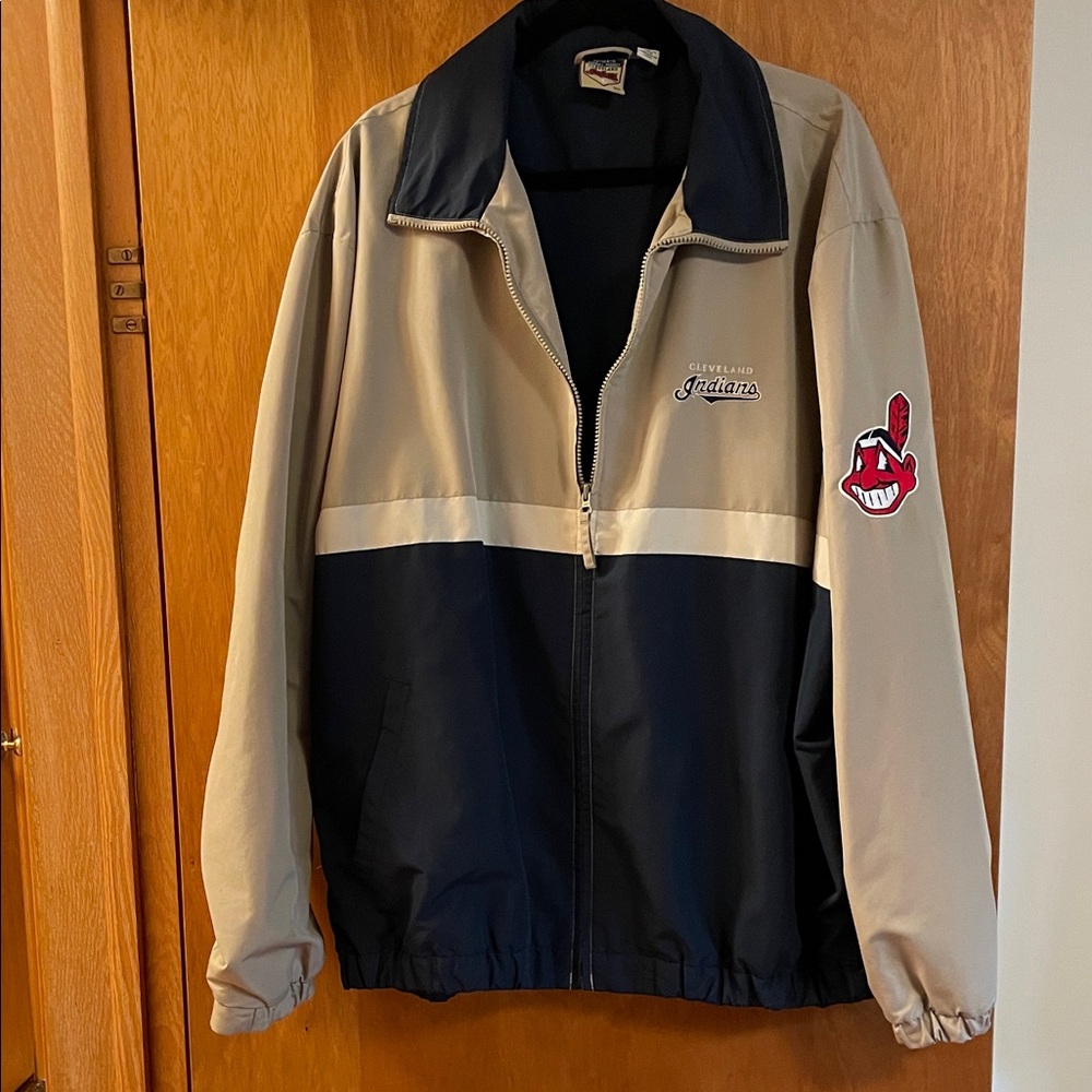 Men’s Vintage Blue and Beige Cleveland Indian Chief Wahoo lightweight jacket